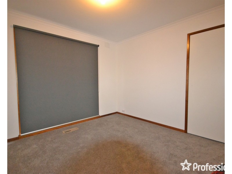 33 Blacksprings Road, Chirnside Park VIC 3116