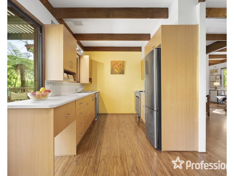 22 Warrawee Road, Mount Evelyn VIC 3796