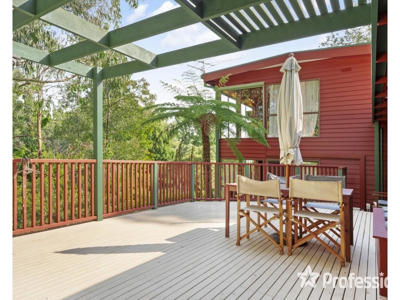 22 Warrawee Road, Mount Evelyn VIC 3796