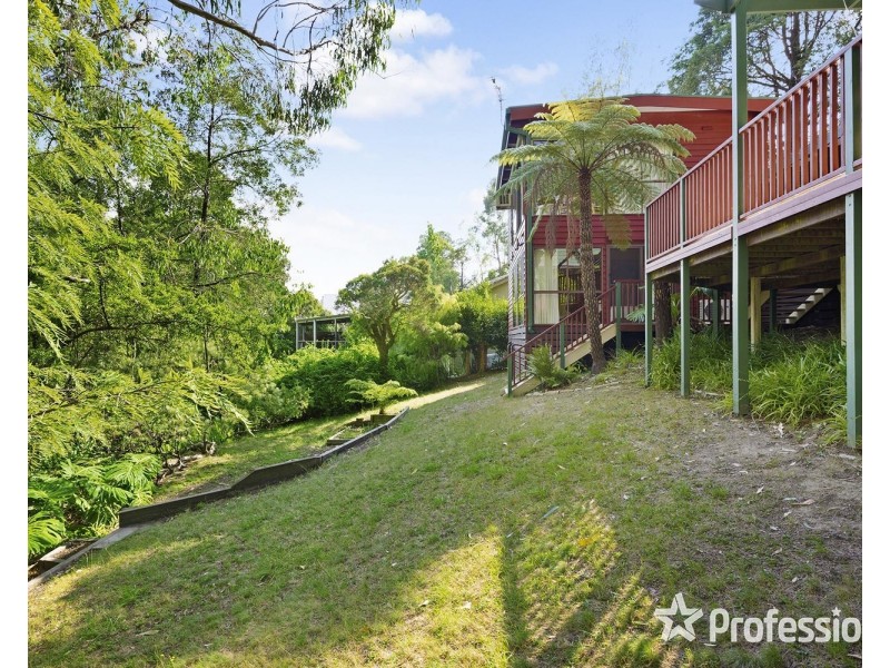 22 Warrawee Road, Mount Evelyn VIC 3796