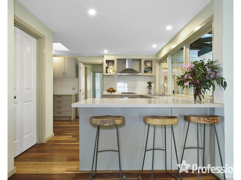 8 Boxtree Road, Montrose VIC 3765