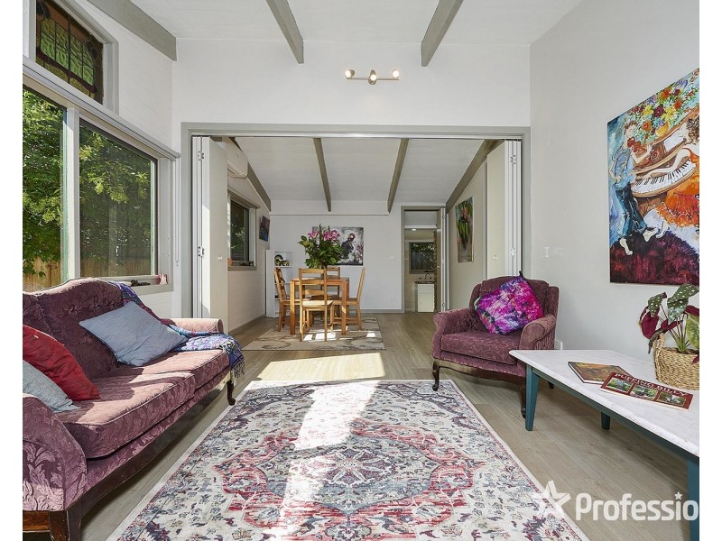 8 Boxtree Road, Montrose VIC 3765