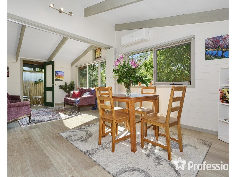 8 Boxtree Road, Montrose VIC 3765