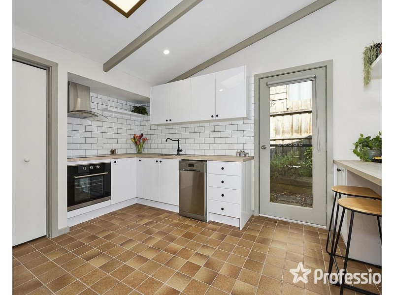 8 Boxtree Road, Montrose VIC 3765