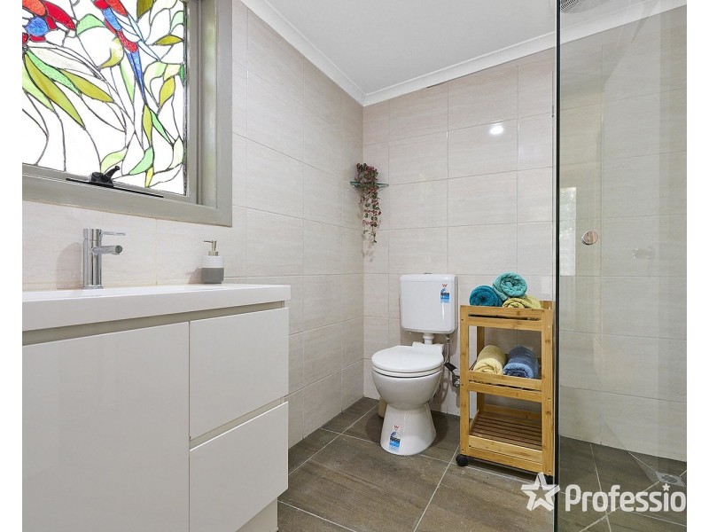 8 Boxtree Road, Montrose VIC 3765