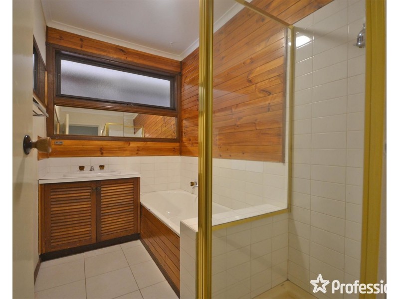 1 Wongala Way, Mooroolbark VIC 3138