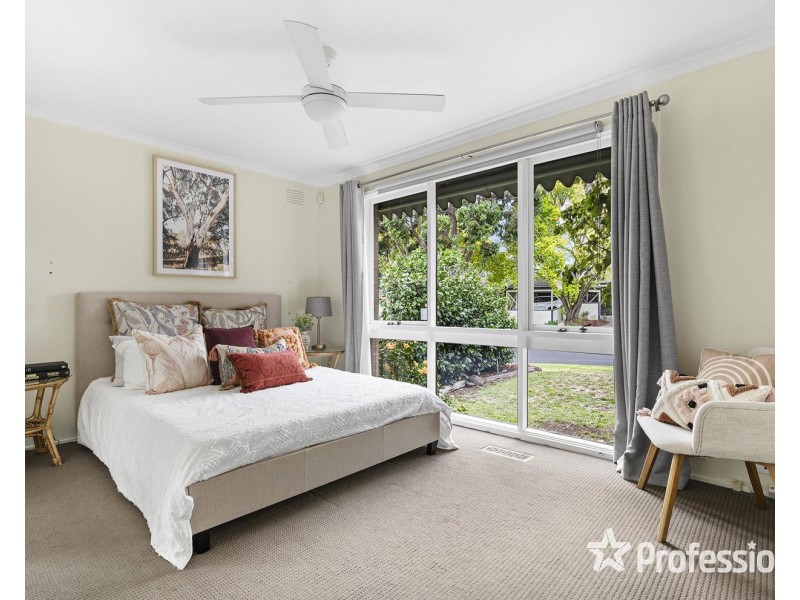 9 Rolloway Rise, Chirnside Park VIC 3116