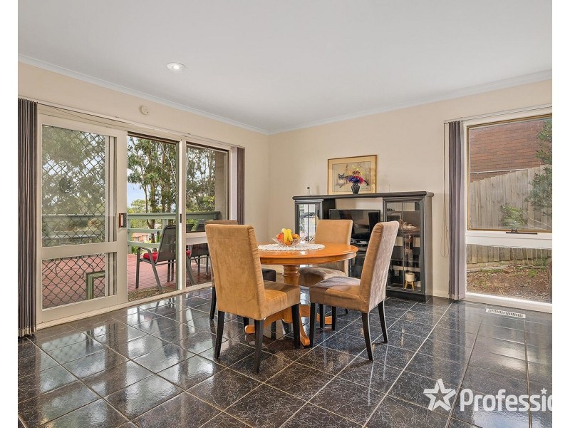 10 Timbertop Court, Mooroolbark VIC 3138