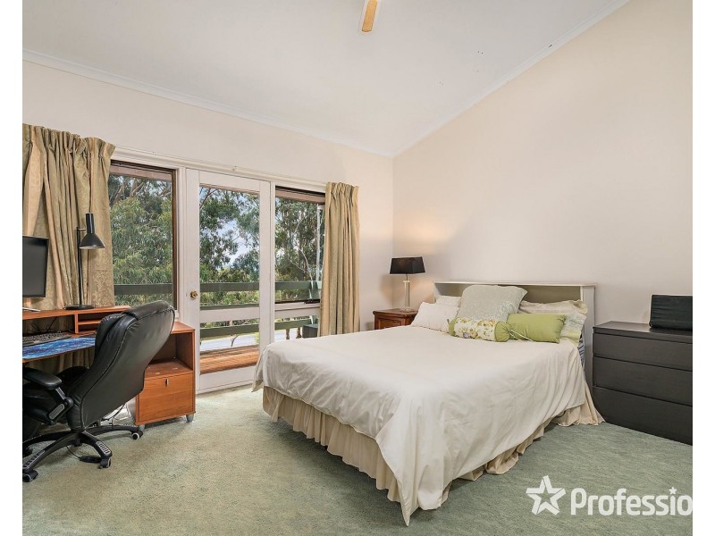 10 Timbertop Court, Mooroolbark VIC 3138