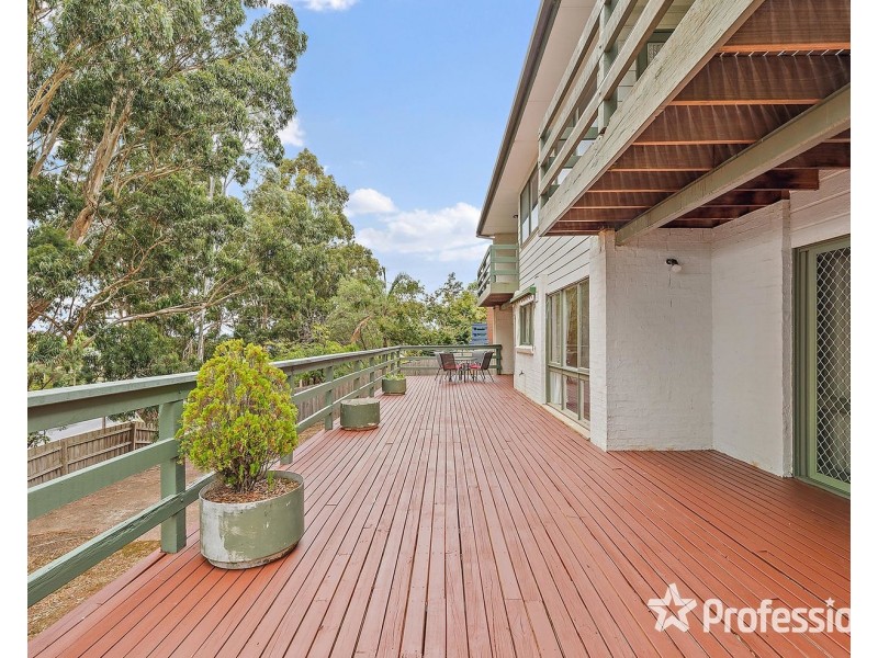 10 Timbertop Court, Mooroolbark VIC 3138