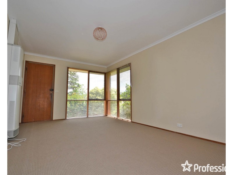 1/31 Felix Grove, Mooroolbark VIC 3138