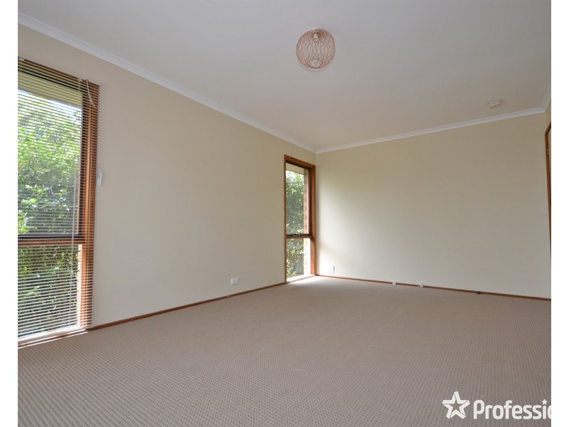 1/31 Felix Grove, Mooroolbark VIC 3138