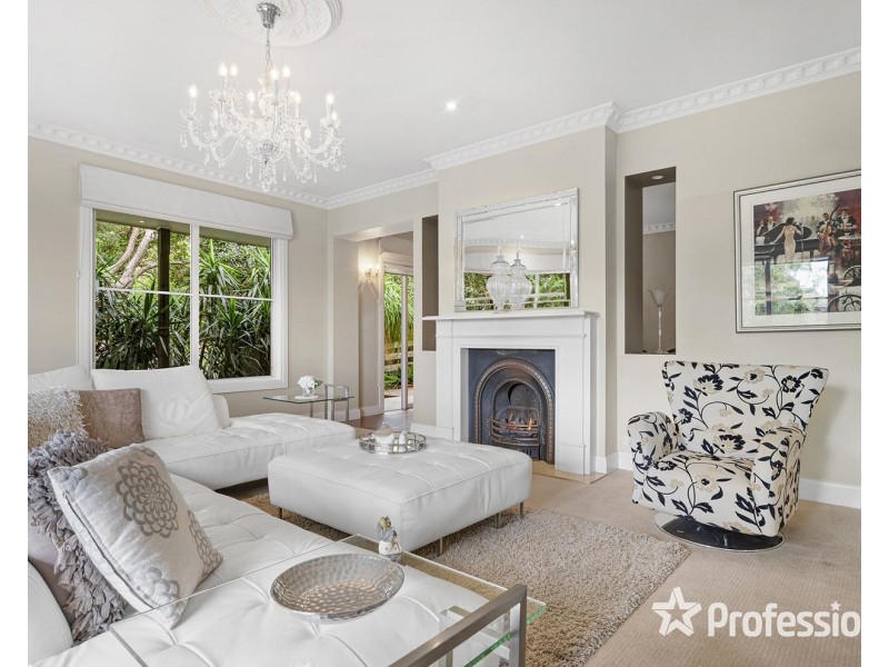 128 Pembroke Road, Mooroolbark VIC 3138