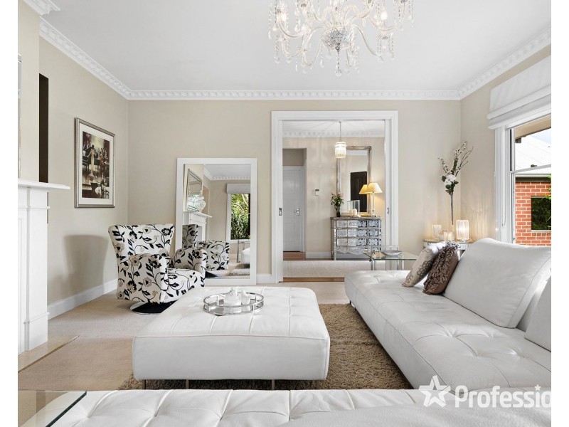 128 Pembroke Road, Mooroolbark VIC 3138