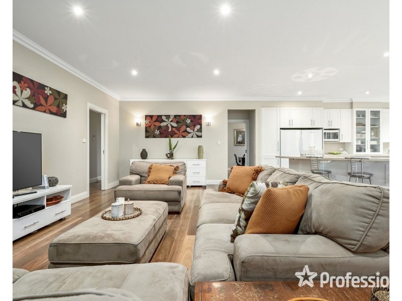 128 Pembroke Road, Mooroolbark VIC 3138