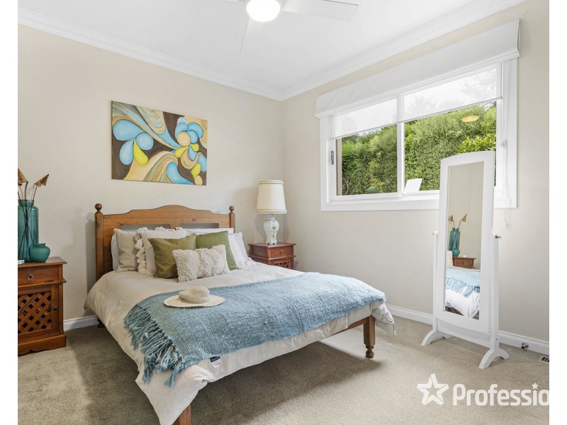 128 Pembroke Road, Mooroolbark VIC 3138