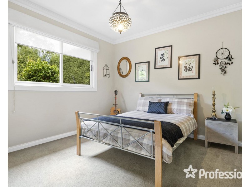 128 Pembroke Road, Mooroolbark VIC 3138