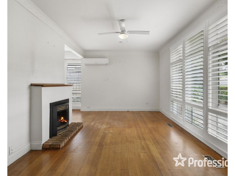 24 Masefield Avenue, Mooroolbark VIC 3138