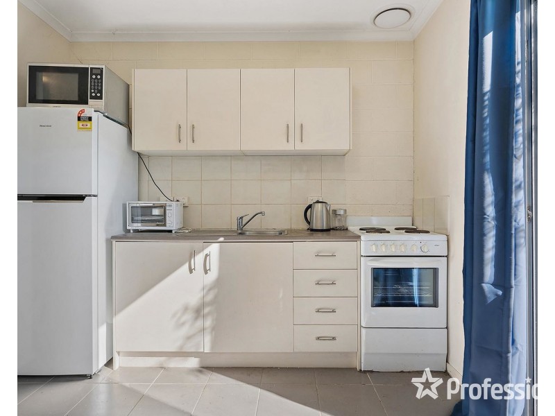 15/8-10 Mount View Parade, Mooroolbark VIC 3138