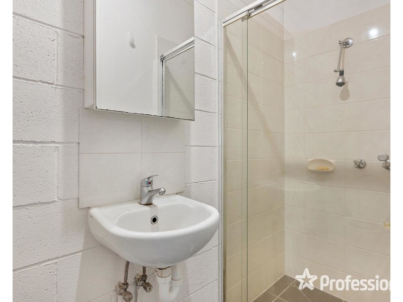 15/8-10 Mount View Parade, Mooroolbark VIC 3138