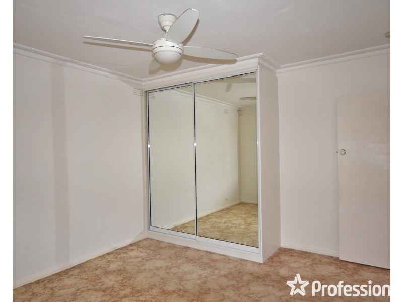 124 Eastfield Road, Croydon South VIC 3136