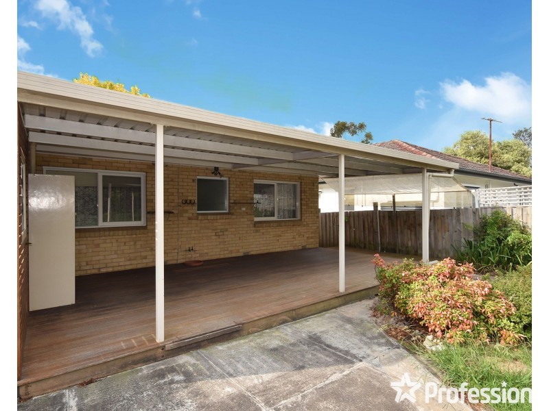 124 Eastfield Road, Croydon South VIC 3136