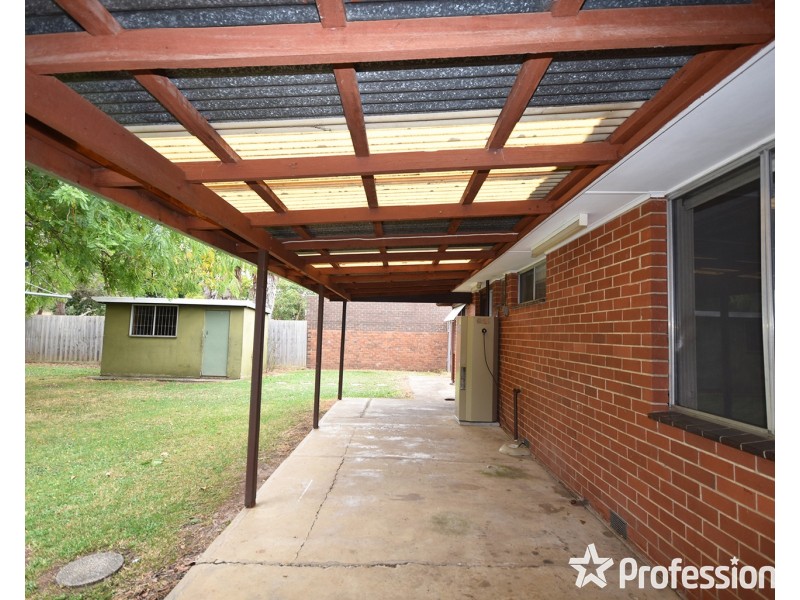 105 Carronvale Road, Mooroolbark VIC 3138
