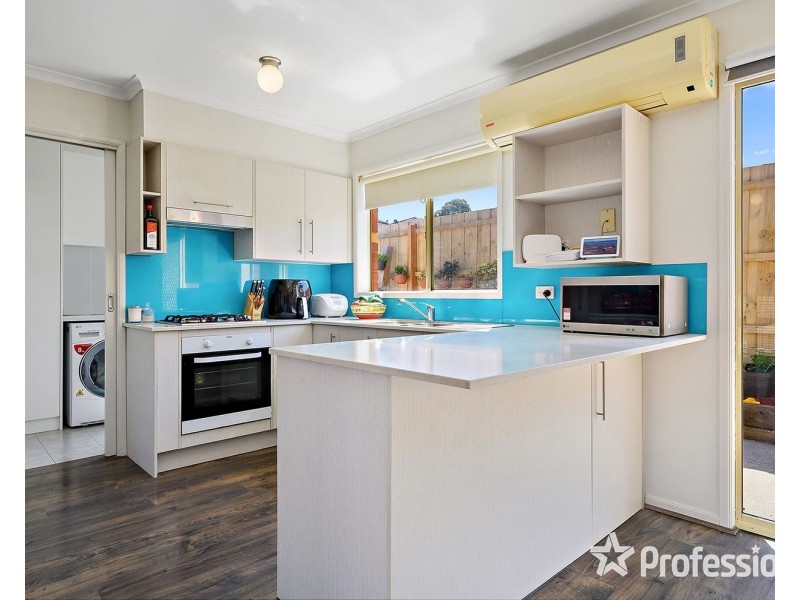 2/30 Liverpool Road, Kilsyth VIC 3137