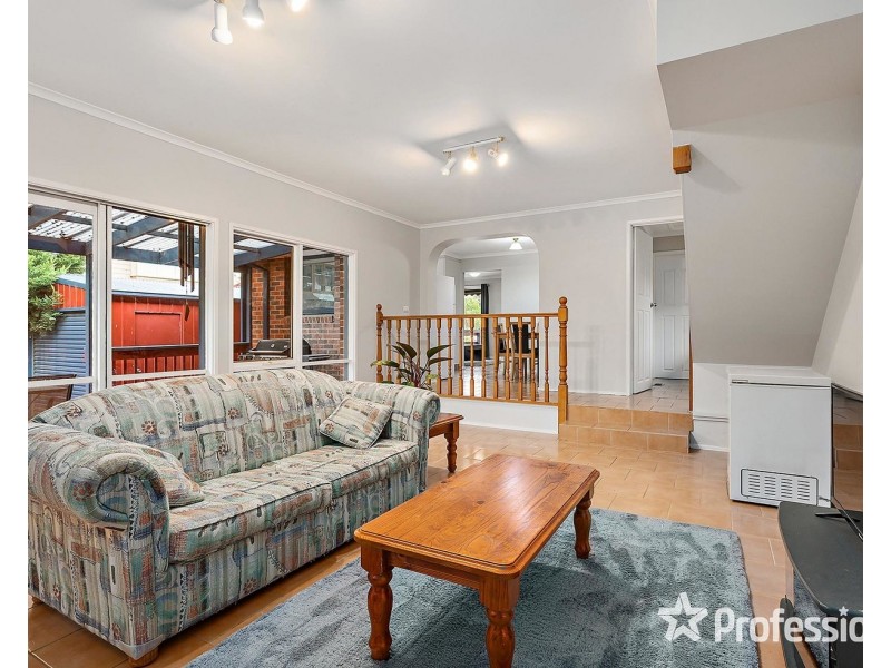 12 Poyner Avenue, Lilydale VIC 3140