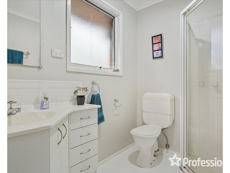 12 Poyner Avenue, Lilydale VIC 3140