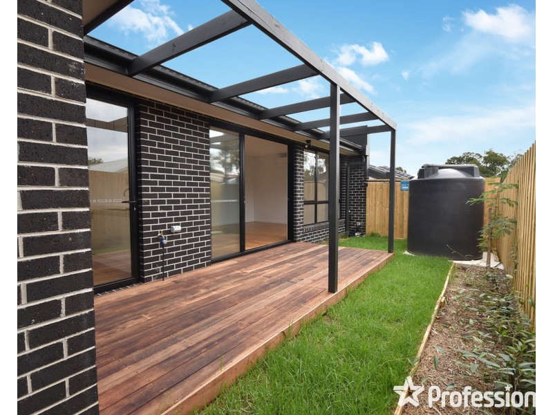 2/3 Glen Dhu Road, Kilsyth VIC 3137