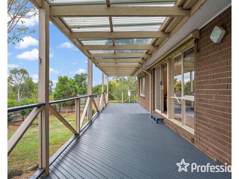 6 Breakaday Pass, Chirnside Park VIC 3116
