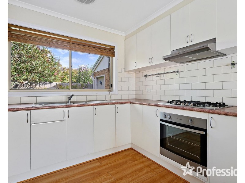 1/13 Hereford Road, Mount Evelyn VIC 3796