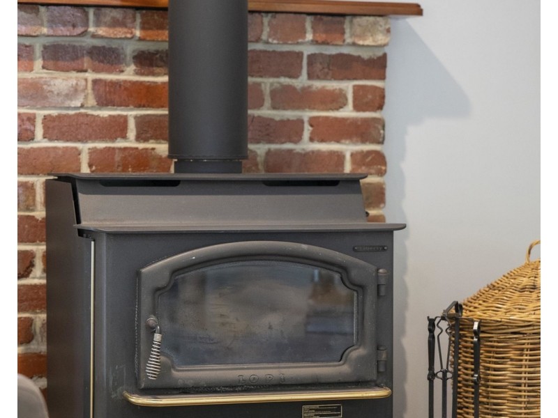 4 Buckmaster Drive, Mount Evelyn VIC 3796