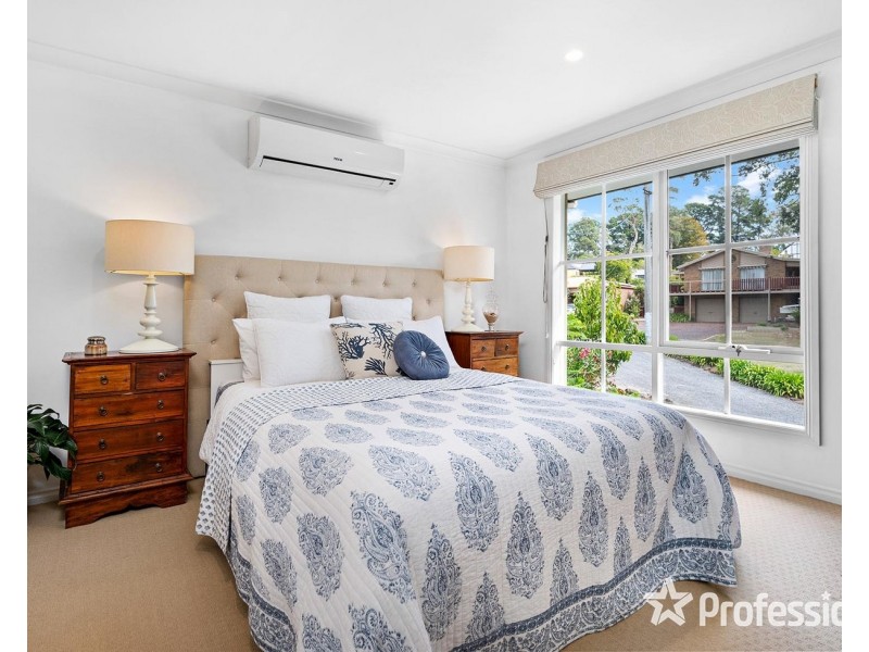 4 Buckmaster Drive, Mount Evelyn VIC 3796