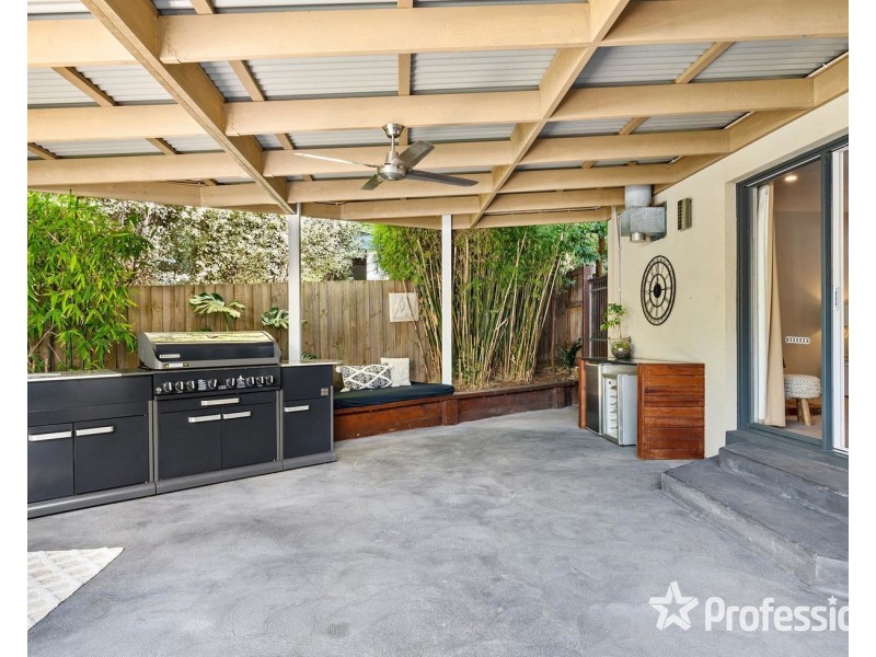 4 Buckmaster Drive, Mount Evelyn VIC 3796