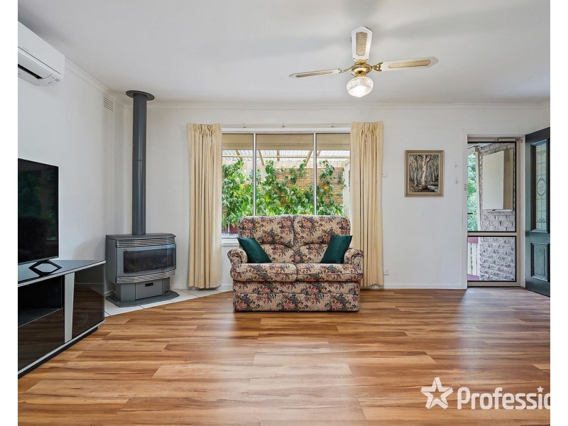 56 Newman Road, Mooroolbark VIC 3138