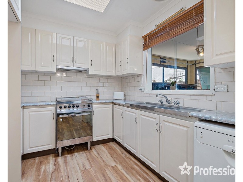 56 Newman Road, Mooroolbark VIC 3138