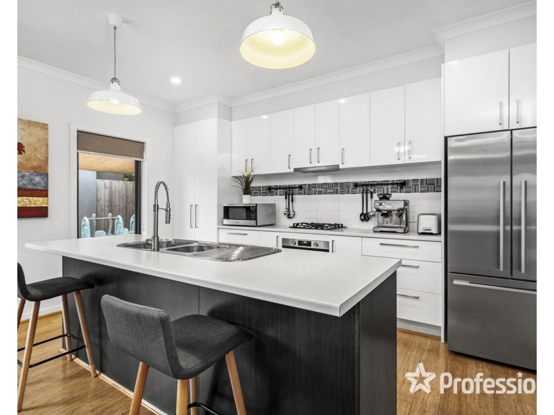 19a Andrew Street, Mooroolbark VIC 3138