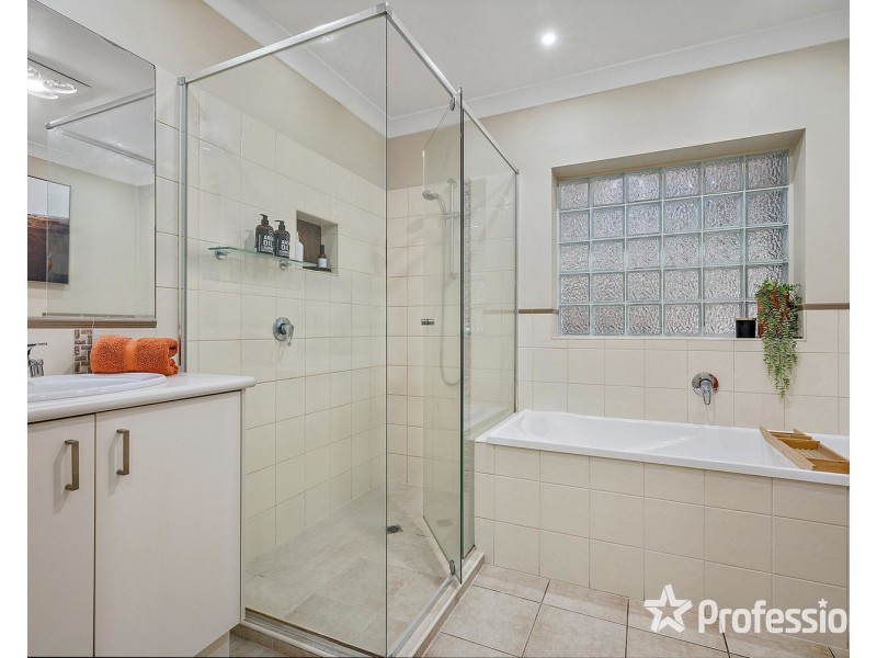 22 Belvedere Drive, Montrose VIC 3765