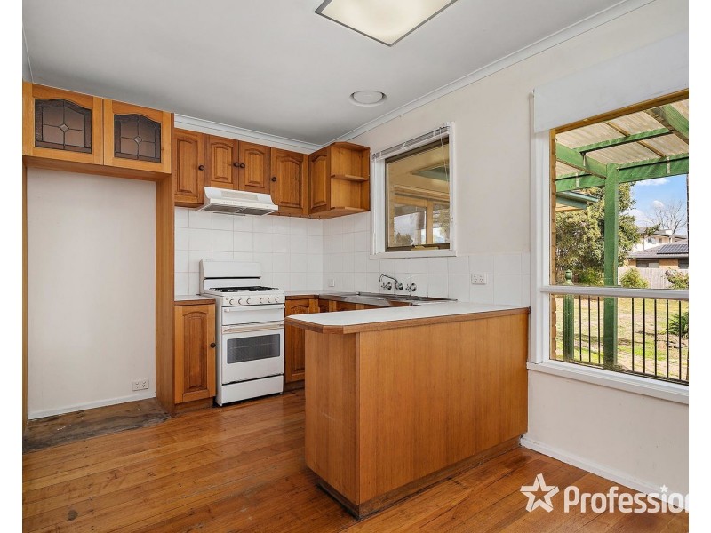 21 Neville Street, Mooroolbark VIC 3138