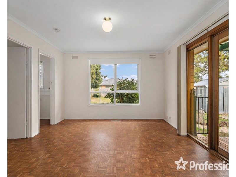 21 Neville Street, Mooroolbark VIC 3138