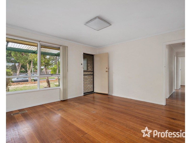 21 Neville Street, Mooroolbark VIC 3138