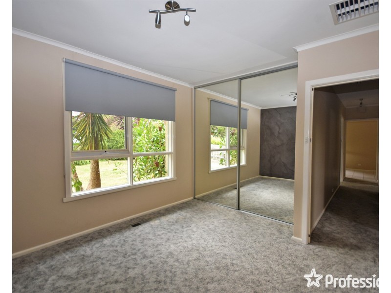 1/24 Kipling Avenue, Mooroolbark VIC 3138