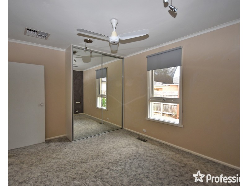 1/24 Kipling Avenue, Mooroolbark VIC 3138