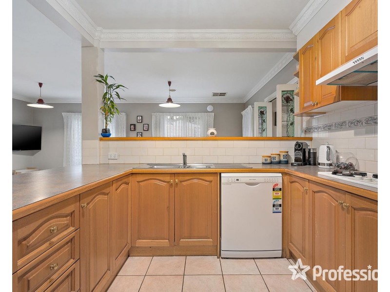 2 Bransdale Close, Mooroolbark VIC 3138