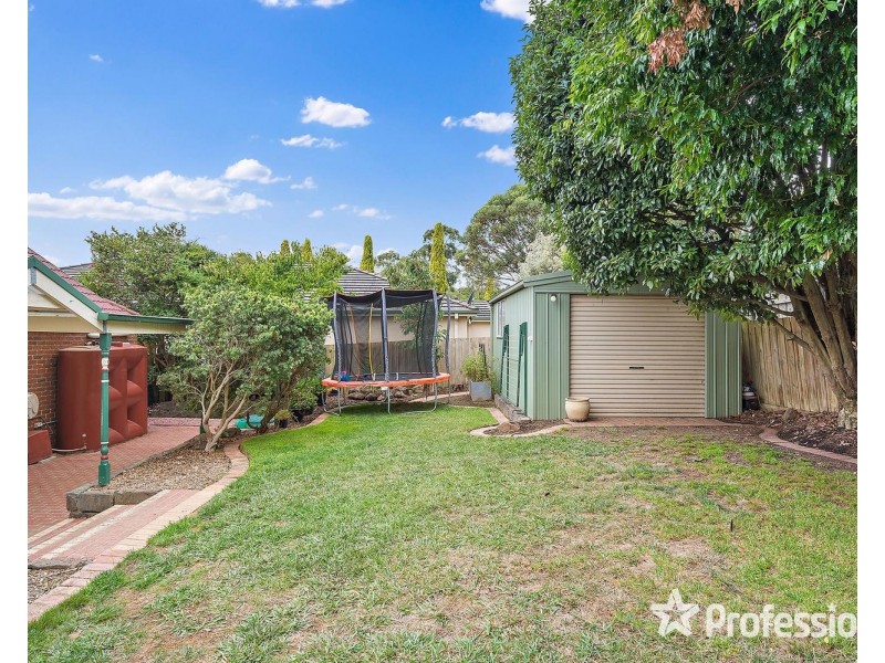 2 Bransdale Close, Mooroolbark VIC 3138