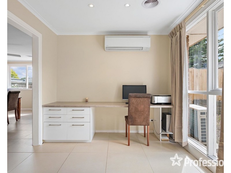 59 Landstrom Quadrant, Kilsyth VIC 3137