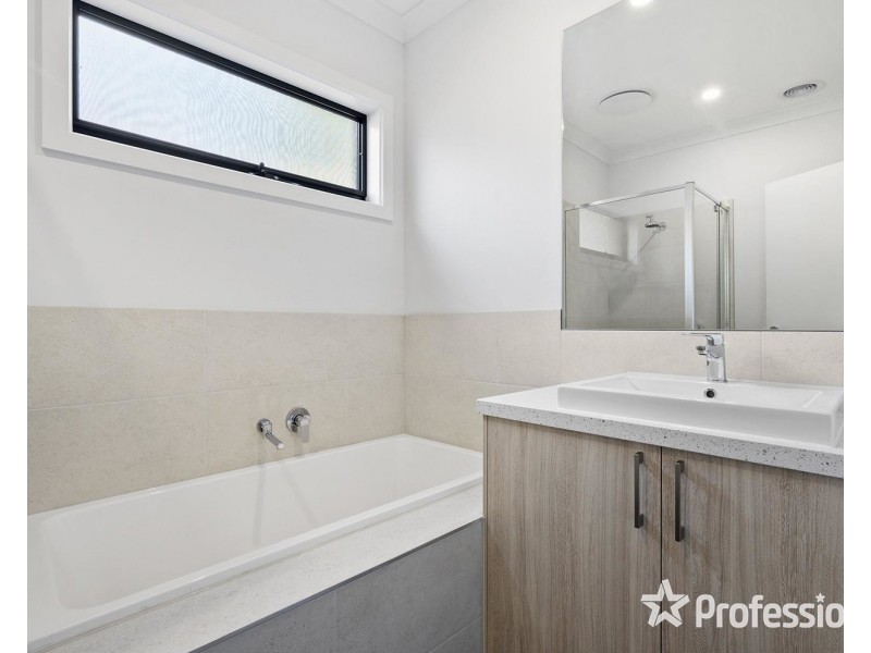 1/6 Dennis Court, Mooroolbark VIC 3138