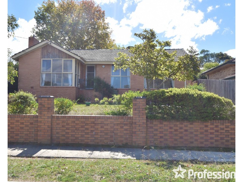 63 Kipling Avenue, Mooroolbark VIC 3138